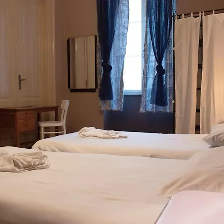 Casa Del Teatro - *
